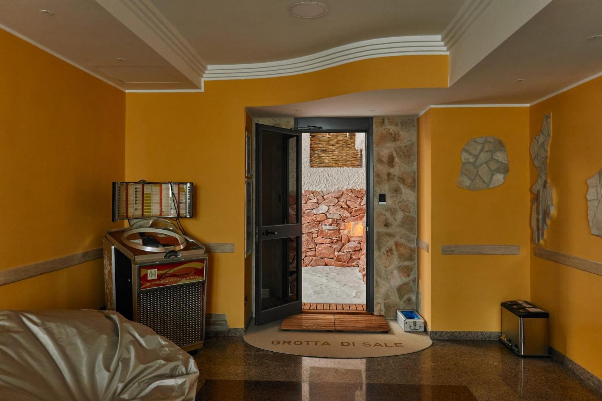 Hotel Aurora Wellness & Spa Tivoli Terme Kültér fotó
